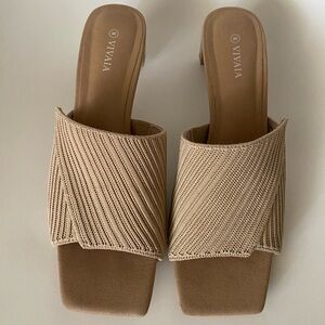 Vivaia Jade square-toed block heel slides Size 41